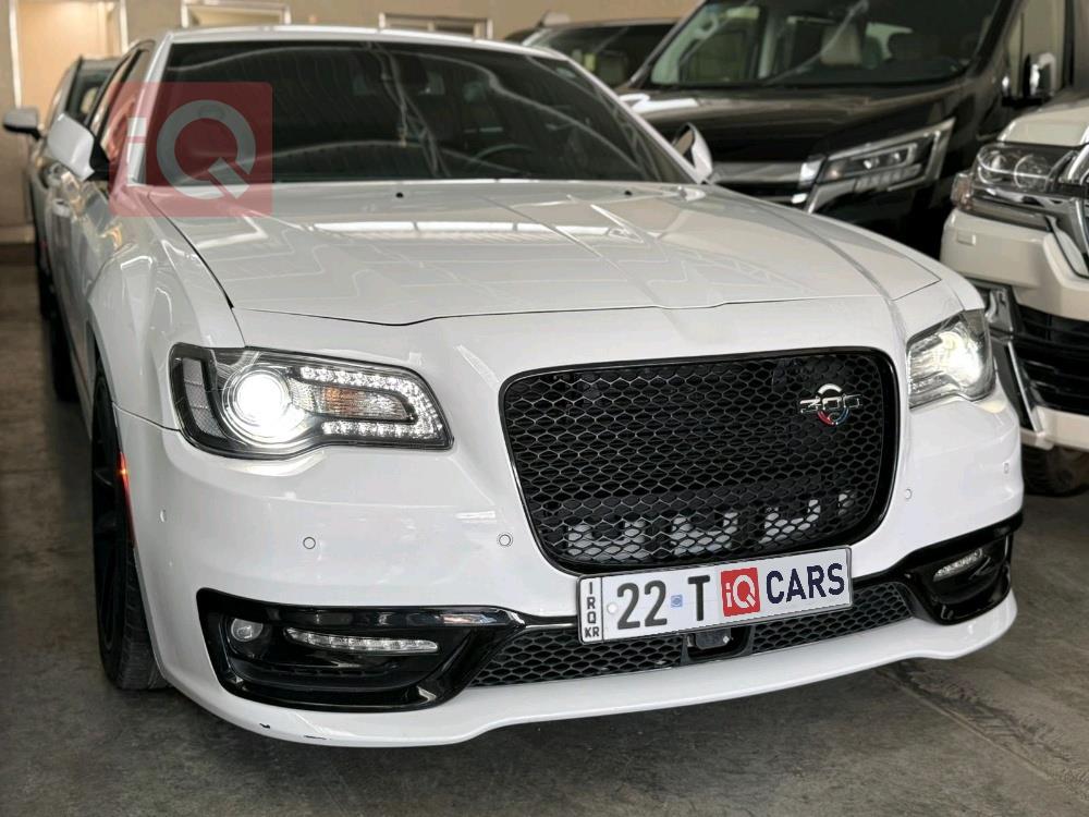 كرايسلر 300